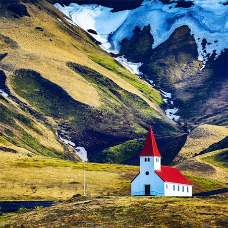 Une église à Vik en Islande