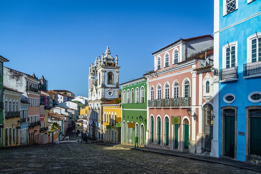 Salvador De Bahia Architecture colorée et ruelles pavées