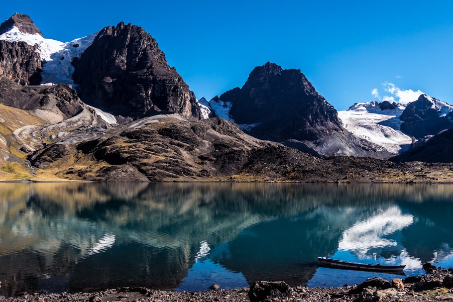 Lagune Chiar Khota dans le massif du Condoriri Bolivie