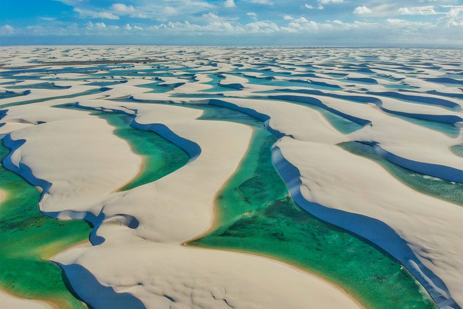 Dunes et lagunes du Parc National Des Lencois Maranhenses