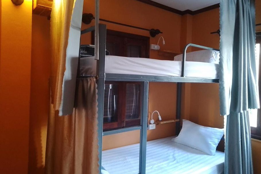 Dortoir Funny Riverside Backpackers Luang Prabang
