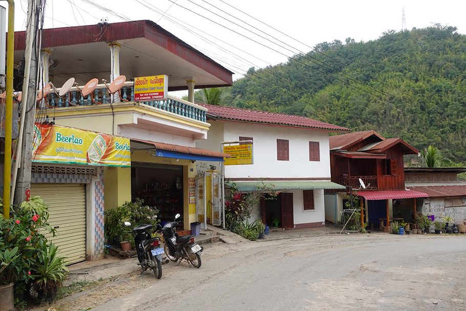 Exterieur Chalernsouk Guesthouse Muang Khua