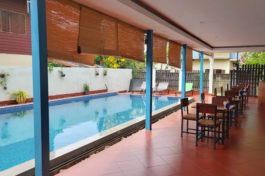 Piscine Jasmine Hotel Vang Vieng