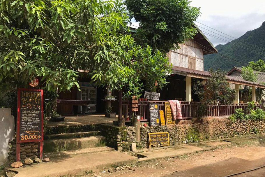 Restaurant Pdv Riverview Guesthouse Muang Ngoi