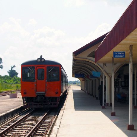 Thanaleng - Navette Train Laos Thailande