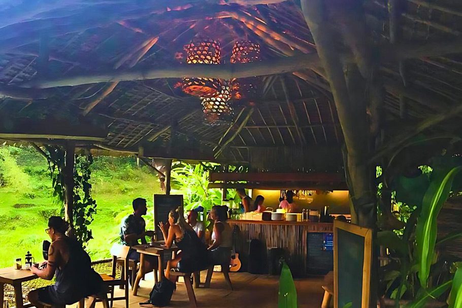 Communs Canjahawon Nipa Hut Homestay Siquijor