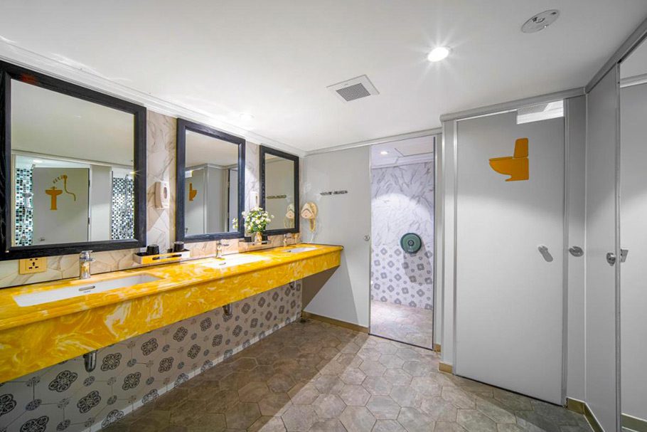Sdb Little Charm Hanoi Hostel Hanoi