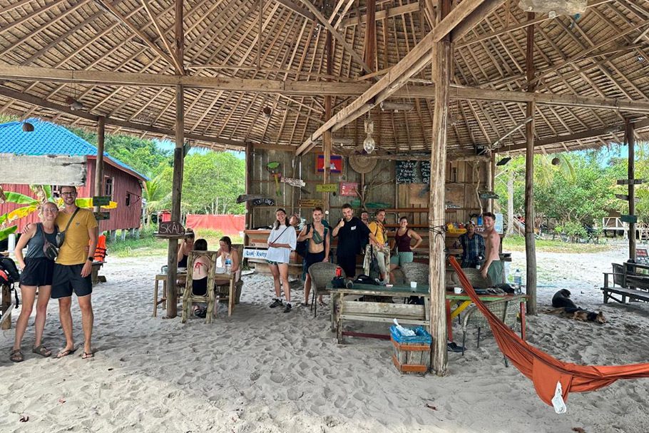 Bar The Last Point Koh Ta Kiev