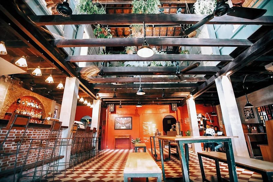 Cafe Restaurant Monkey Republic Kampot