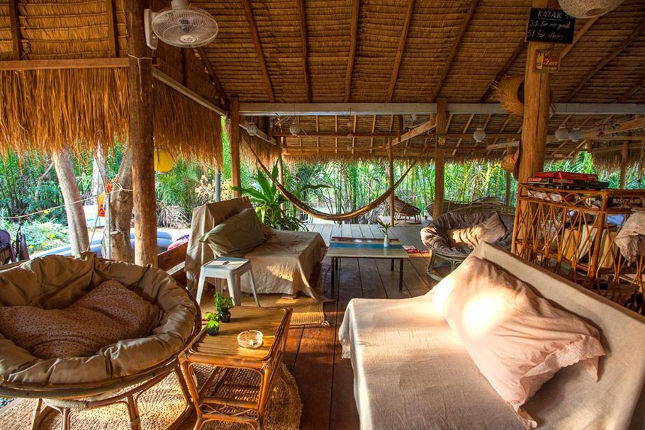 Communs Retro Kampot Guesthouse