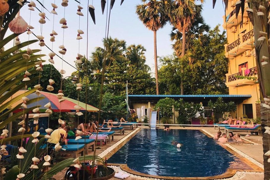 Piscine Blue Diamond Hostel Battambang