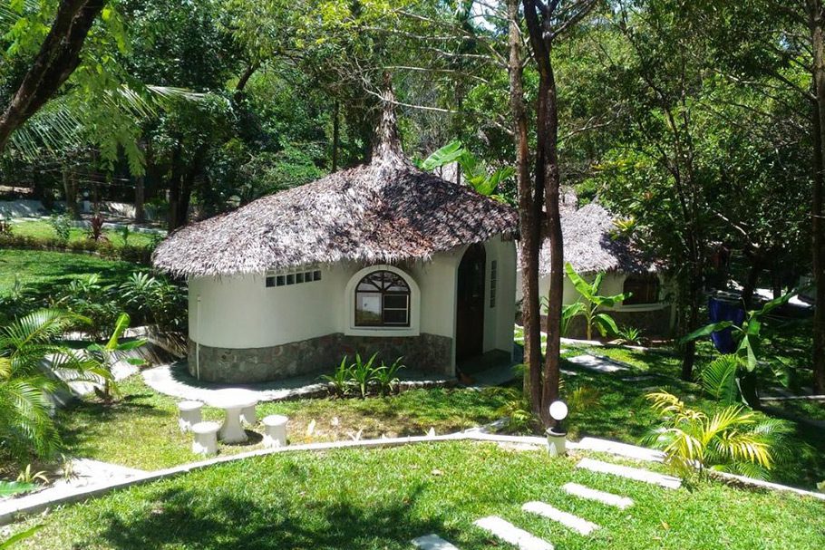 Bungalow Flower Power Farm Village Koh Phayam