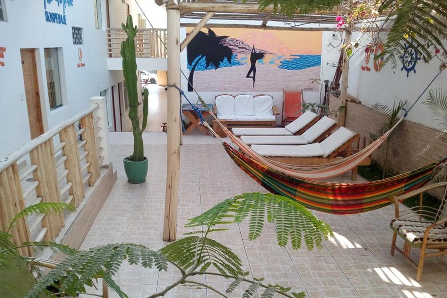 Coin Detente Backpackers House Paracas